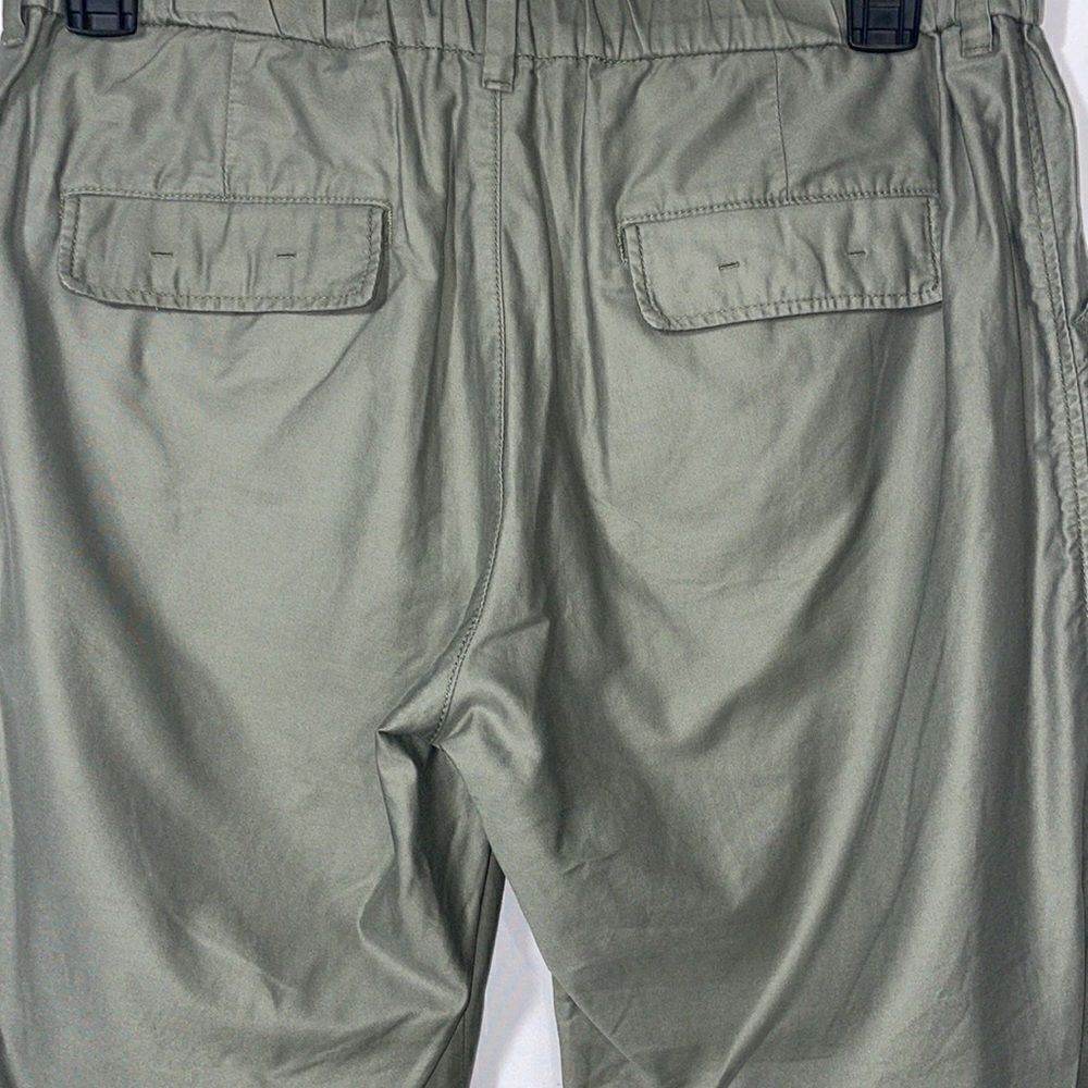 Uniqlo Green Capris - Picture 6 of 9